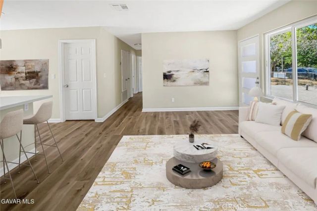 3716 W Avenue K10, Lancaster, CA 93536
