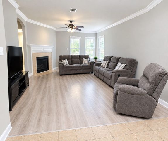 1107 Honeysuckle Vine Drive, Rosenberg, TX 77469