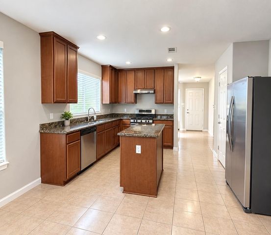 1107 Honeysuckle Vine Drive, Rosenberg, TX 77469
