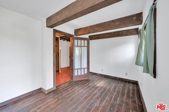 1570 Sanborn Avenue, Los Angeles, CA 90027