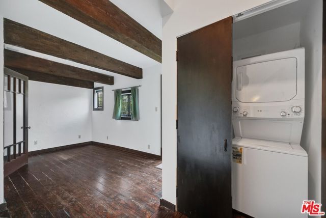 1570 Sanborn Avenue, Los Angeles, CA 90027