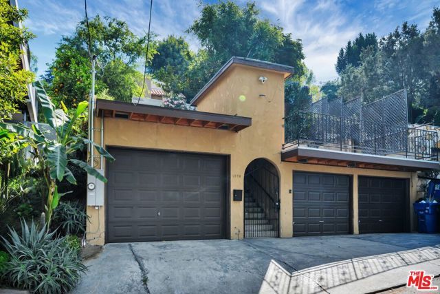 1570 Sanborn Avenue, Los Angeles, CA 90027