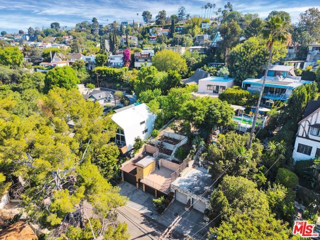 1570 Sanborn Avenue, Los Angeles, CA 90027