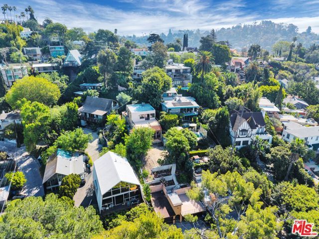 1570 Sanborn Avenue, Los Angeles, CA 90027