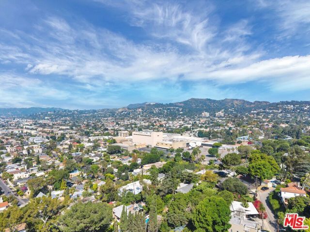 1570 Sanborn Avenue, Los Angeles, CA 90027