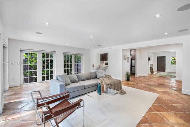 4150 Ventura Ave, Miami, FL 33133