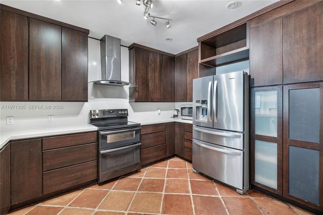 4150 Ventura Ave, Miami, FL 33133