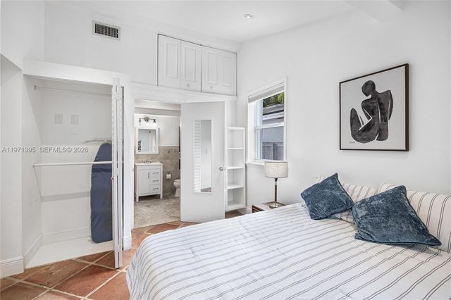 4150 Ventura Ave, Miami, FL 33133