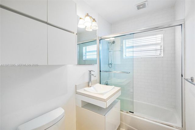 4150 Ventura Ave, Miami, FL 33133