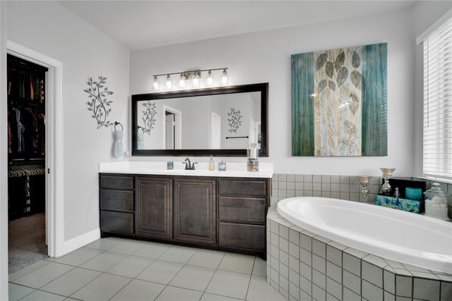 440 Brushwood Lane, Waxahachie, TX 75165