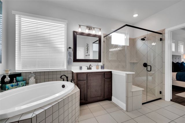440 Brushwood Lane, Waxahachie, TX 75165