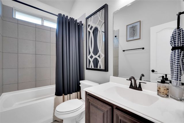 440 Brushwood Lane, Waxahachie, TX 75165