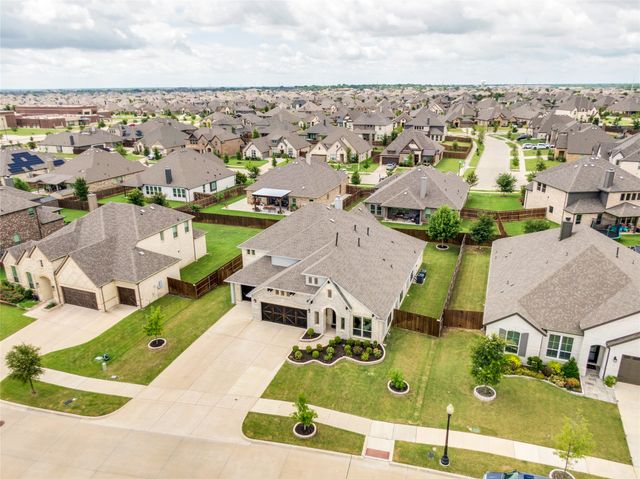 440 Brushwood Lane, Waxahachie, TX 75165