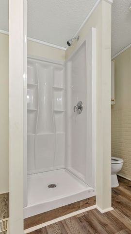 600 Mcduff Avenue, Grandview, TX 76050