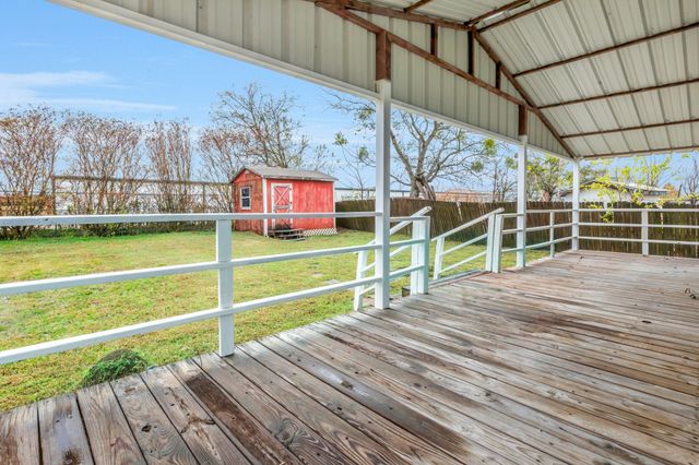 600 Mcduff Avenue, Grandview, TX 76050