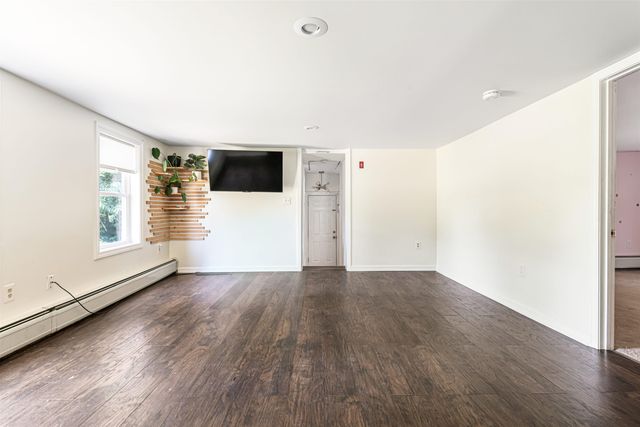 592 Abbot Hill Road, Wilton, NH 03086