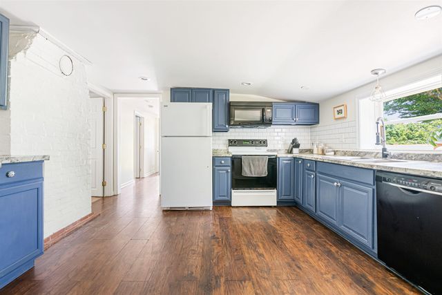 592 Abbot Hill Road, Wilton, NH 03086