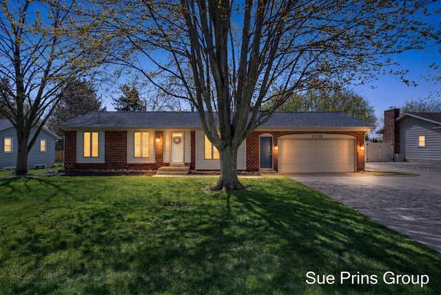2556 Windcrest Street, Jenison, MI 49428