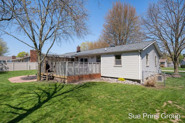 2556 Windcrest Street, Jenison, MI 49428