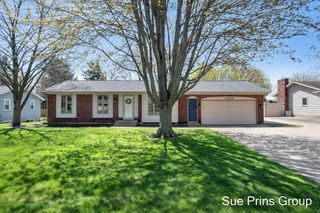 2556 Windcrest Street, Jenison, MI 49428