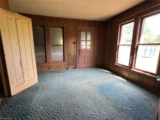 3037 Old Sides Mill Road, Winston-salem, NC 27103