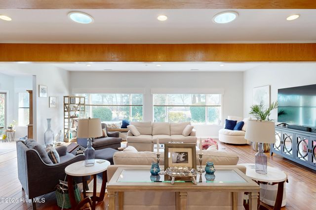 413 Sawgrass Cove, Sneads Ferry, NC 28460