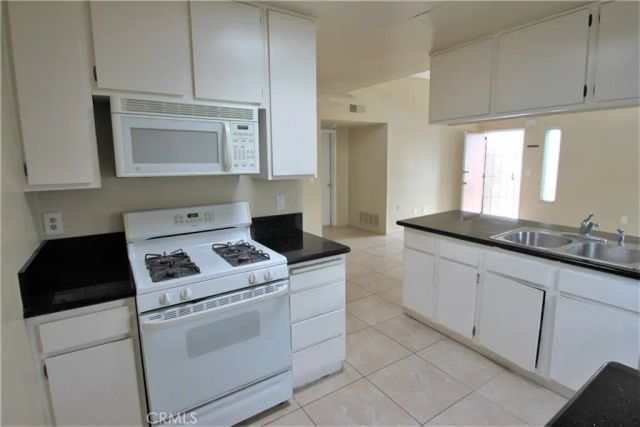 2405 Whitesands Drive, Huntington Beach, CA 92648