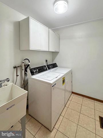 186 FREELAND DR, Collegeville, PA 19426