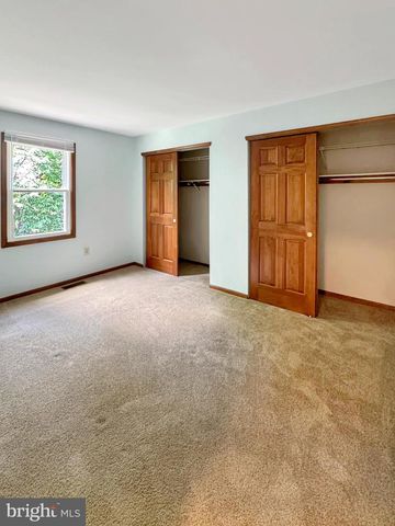 186 FREELAND DR, Collegeville, PA 19426