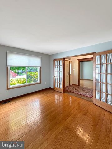 186 FREELAND DR, Collegeville, PA 19426