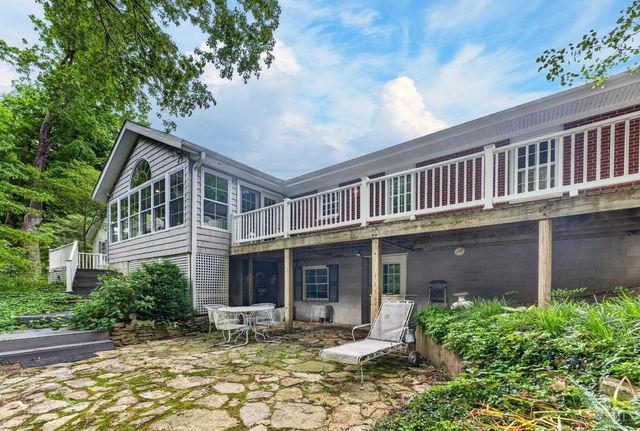 6227 Mccoppin Mill, Hillsboro, OH 45133