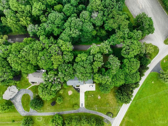 6227 Mccoppin Mill, Hillsboro, OH 45133
