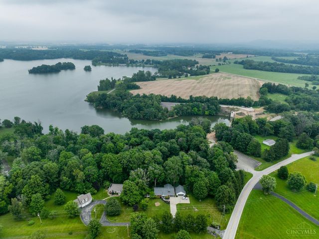 6227 Mccoppin Mill, Hillsboro, OH 45133