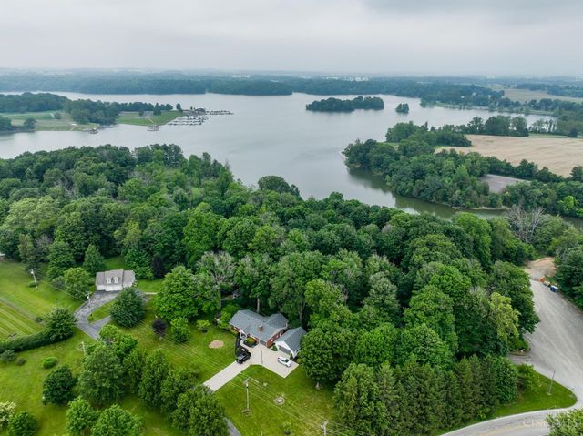 6227 Mccoppin Mill, Hillsboro, OH 45133
