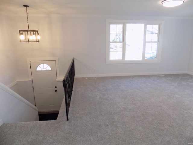 27038 Killian Lane, Elkhart, IN 46514