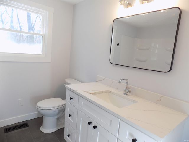 27038 Killian Lane, Elkhart, IN 46514