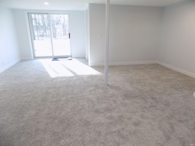 27038 Killian Lane, Elkhart, IN 46514