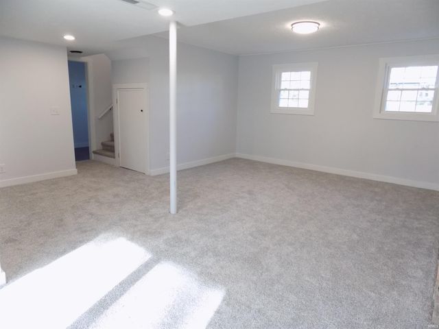 27038 Killian Lane, Elkhart, IN 46514