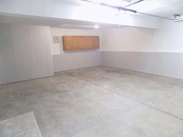 27038 Killian Lane, Elkhart, IN 46514