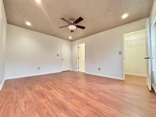 628 Smugglers Notch Drive, Lexington, KY 40509