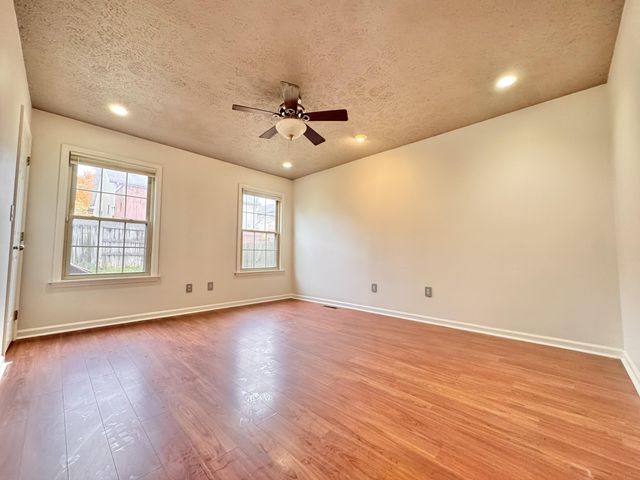 628 Smugglers Notch Drive, Lexington, KY 40509