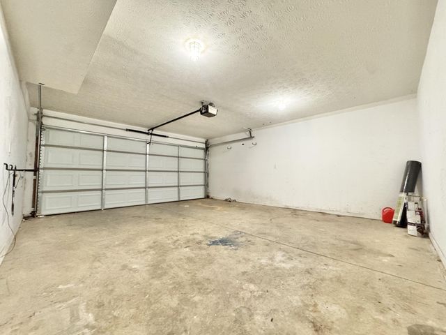 628 Smugglers Notch Drive, Lexington, KY 40509