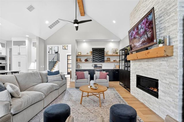 5024 Yale Bridge Court, Edmond, OK 73034