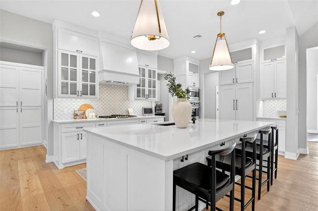 5024 Yale Bridge Court, Edmond, OK 73034