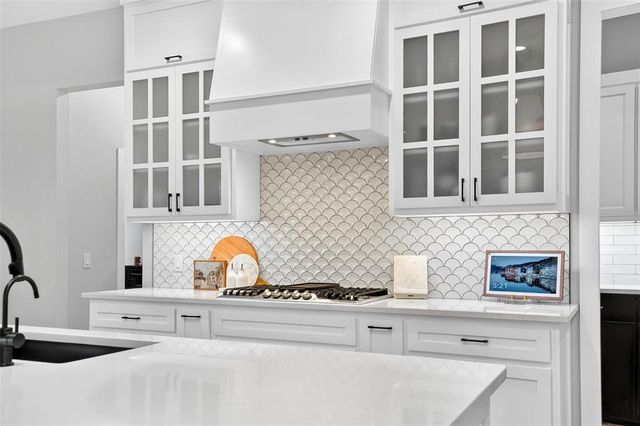 5024 Yale Bridge Court, Edmond, OK 73034