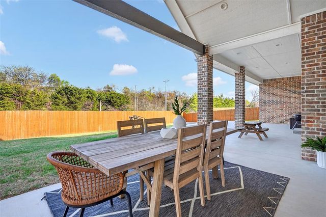 5024 Yale Bridge Court, Edmond, OK 73034