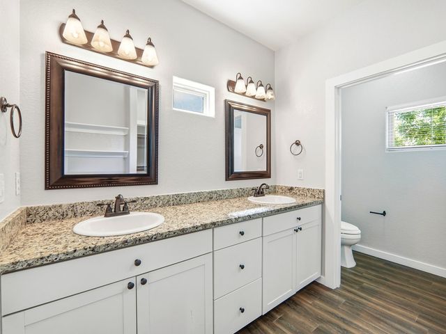 1922 Weston Loop, Kerrville, TX 78028