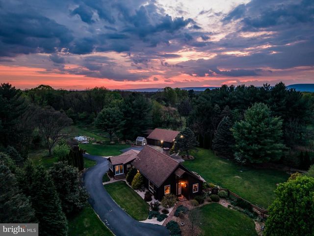100 BURNT HOUSE RD, Carlisle, PA 17015