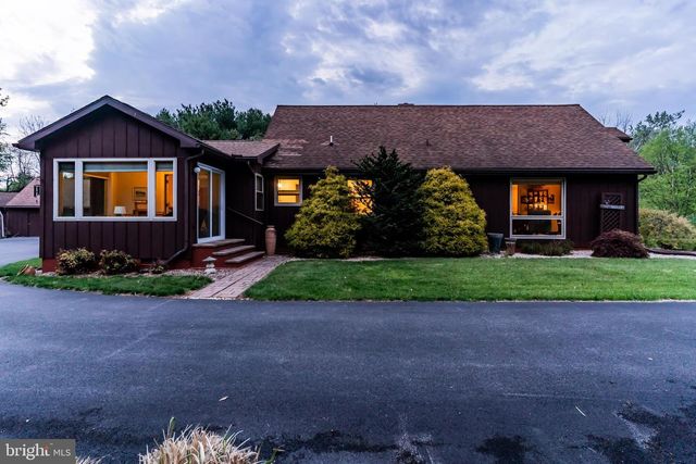100 BURNT HOUSE RD, Carlisle, PA 17015