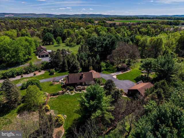 100 BURNT HOUSE RD, Carlisle, PA 17015